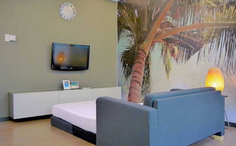 Luxeview Hotel Balabag  Buitenkant foto