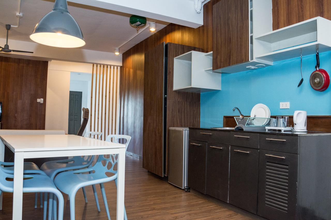 Luxeview Hotel Balabag  Buitenkant foto