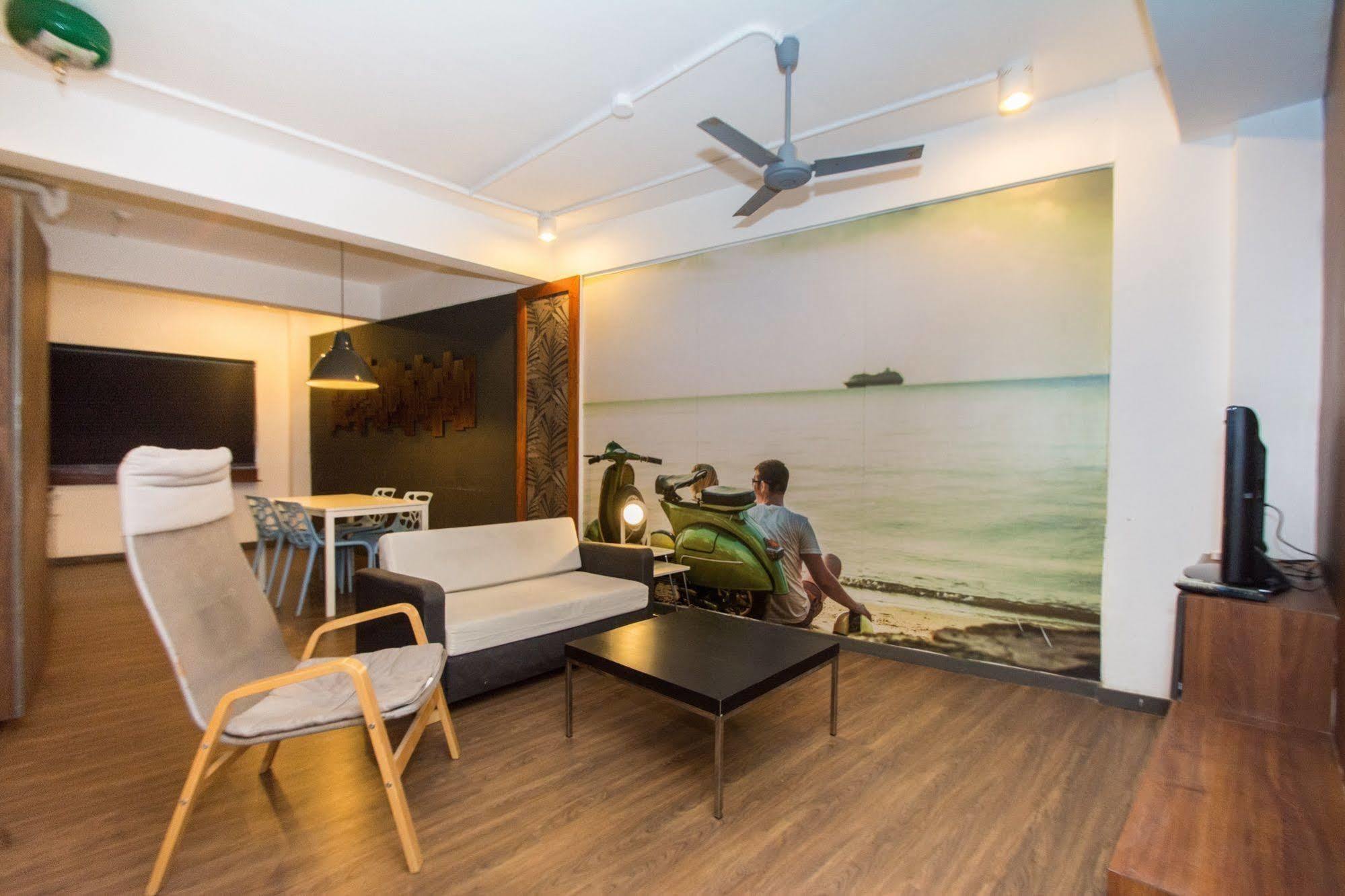 Luxeview Hotel Balabag  Buitenkant foto